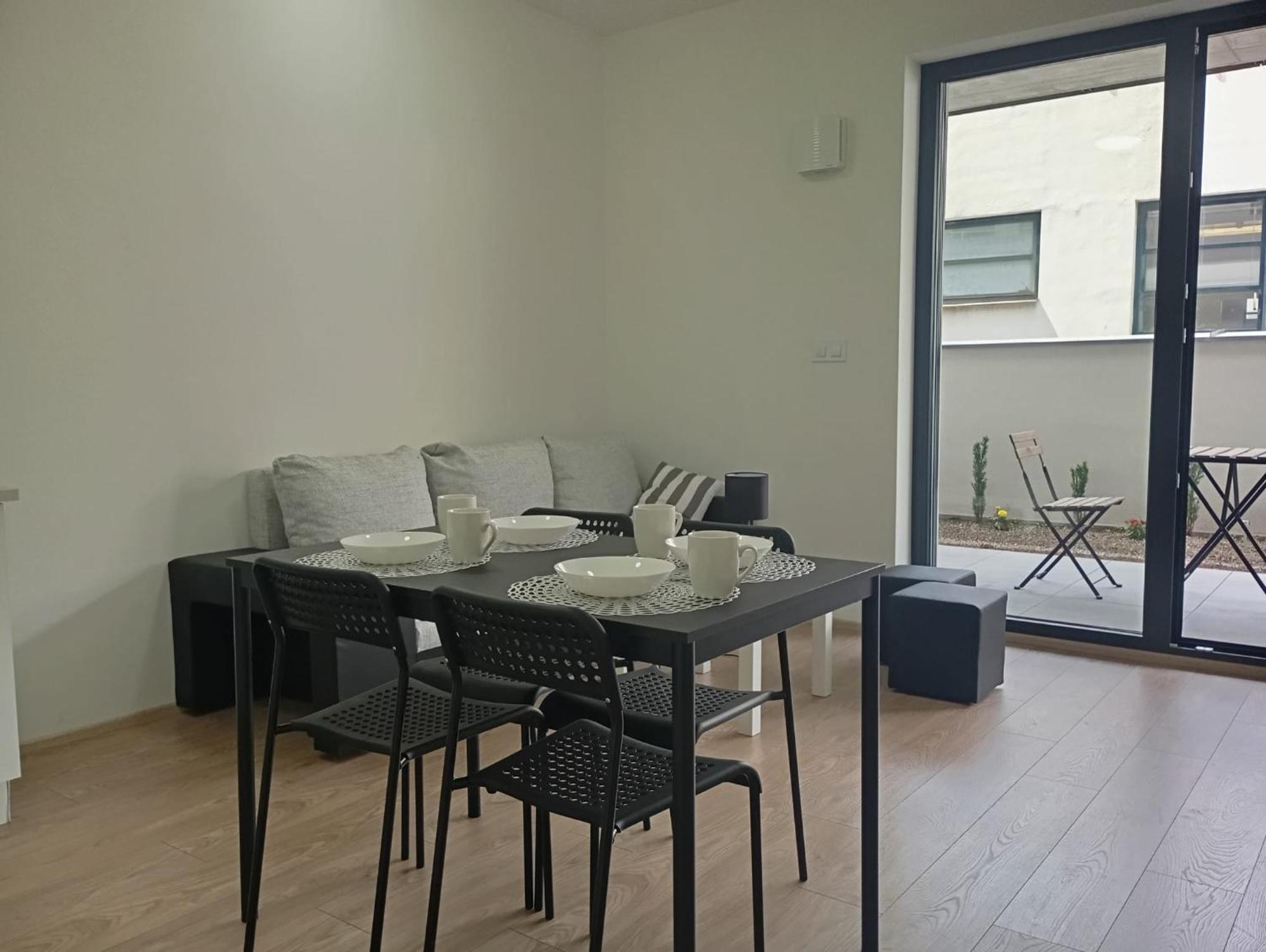 Novy Apartman S Terasou เบอร์โน ภายนอก รูปภาพ